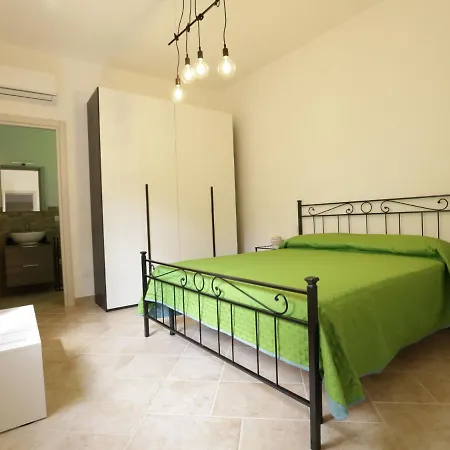 Spicchi Di Salento - Mandarino By Interhome * 韦尔诺莱